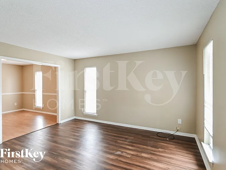 6630 Windflower Ln — Photo 4