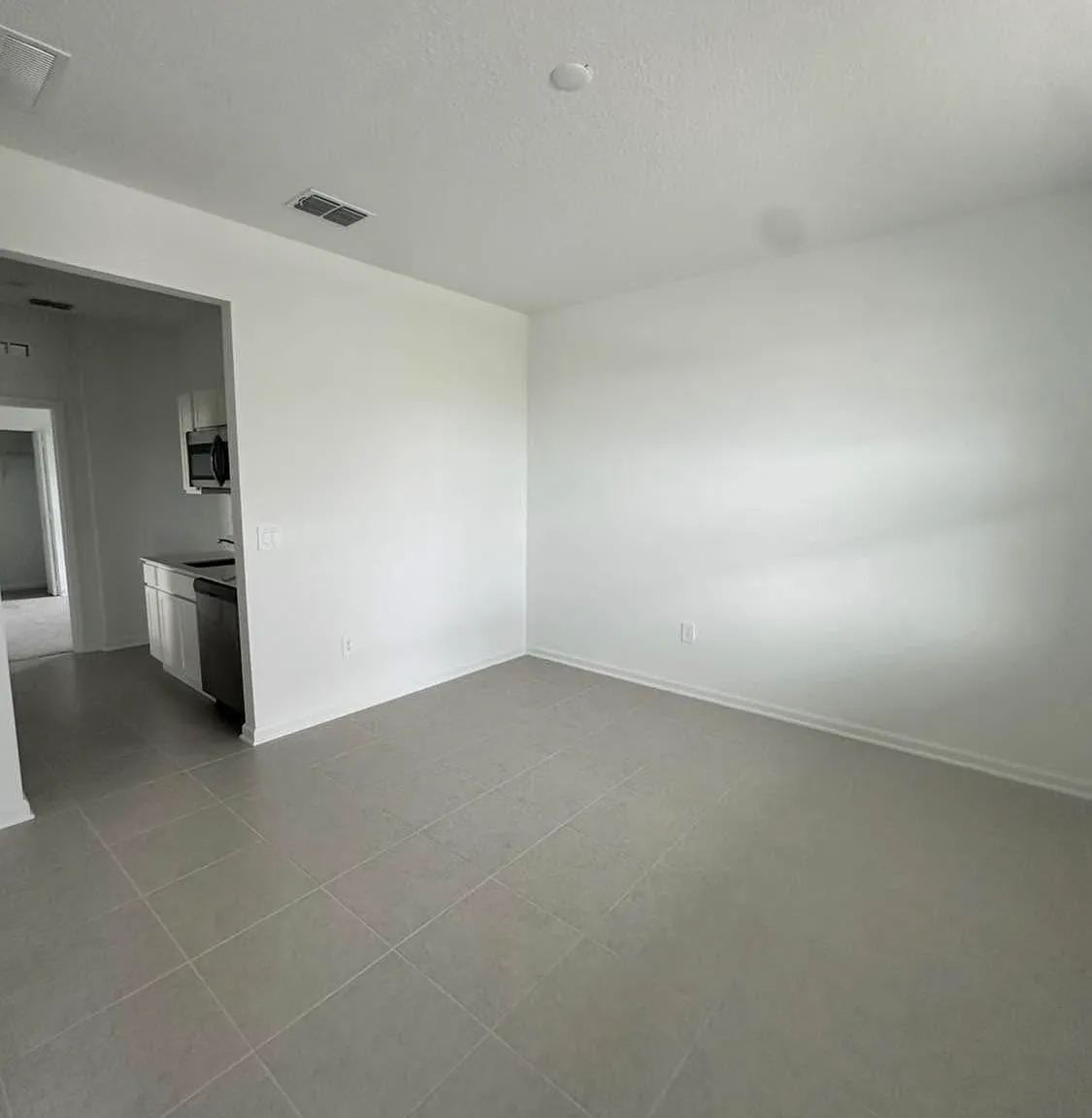1 bed, 485 sqft, $1,400 — Photo 3