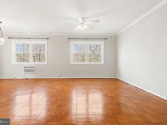 3rd image of 3380 Gunston Rd