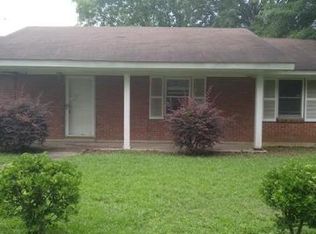 22 Southwood Dr, Pine Bluff, AR 71603