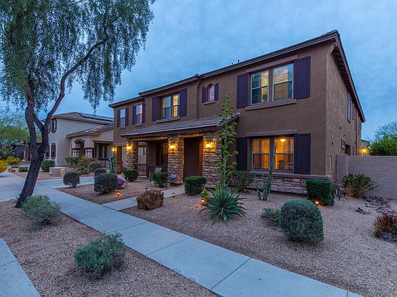 3rd image of 2405 W Sienna Bouquet Pl