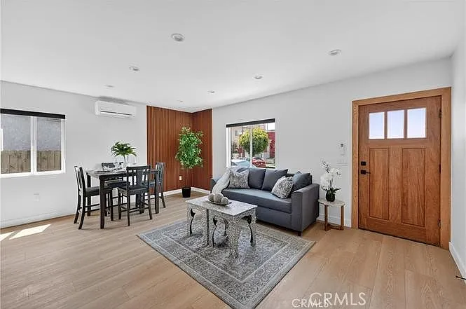 846 N Washington Pl — Photo 6
