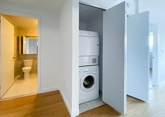 Rented by Kahen Properties | media 49