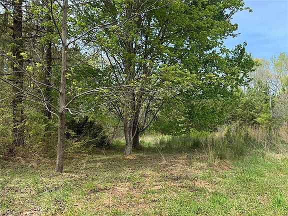 5th image of 6988 Salem Chapel Rd