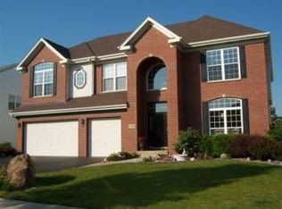 1354 Rosemary Ln, Bolingbrook, IL 60490
