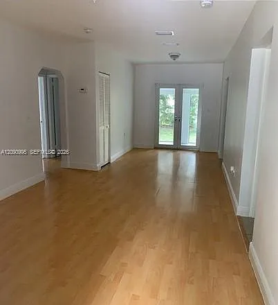 University Manors 1st Add — Photo 2