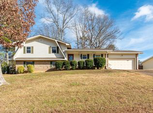 1605 Colorado St, Hixson, TN 37343