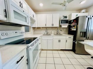 101 Oxford Ct #600, West Palm Beach, FL 33411