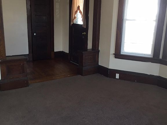 4th image of 1426 E 94th St #2