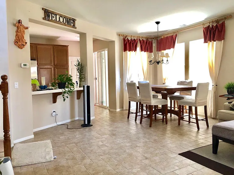 15995 Begonia Ave — Photo 8