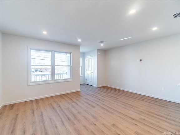 4th image of 306 South Regent street