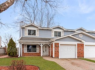 15 Brittany Ln, Glendale Heights, IL