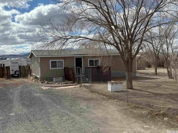 8285 Parsley Dr, Silver Springs, NV 89429