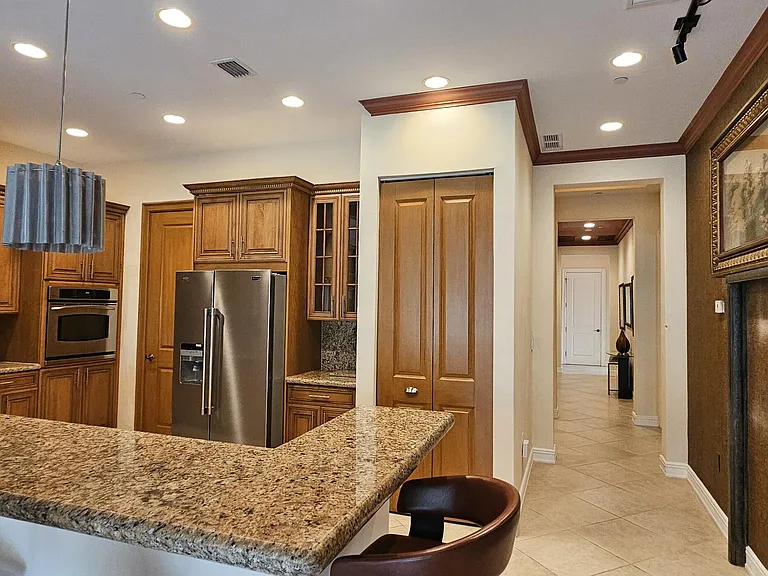 16117 Emerald Estates Dr — Photo 11