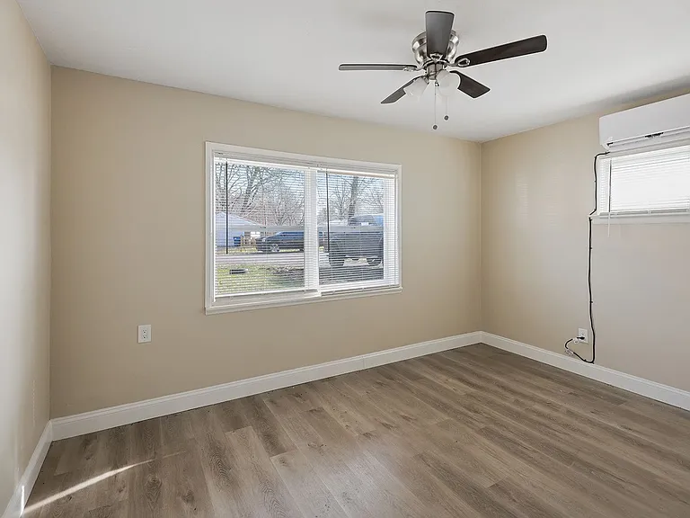 11893 Bridgevale Ave — Photo 7