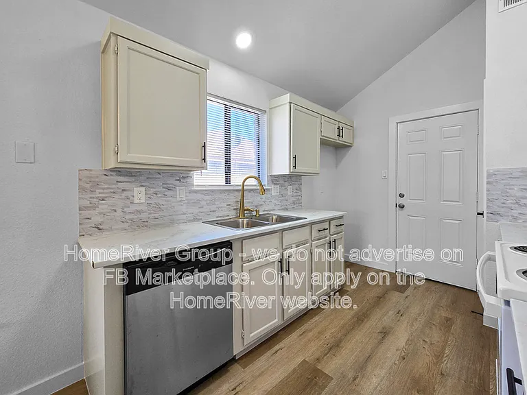 2612 Woodlark Dr — Photo 9
