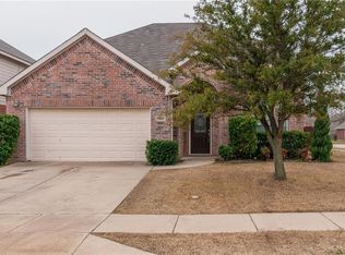 1400 Castlegar Ln, Justin, TX 76247