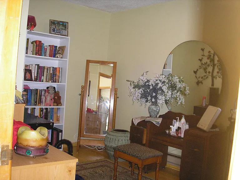 Nice size 2nd/ North Bed Room/ office/music room with Large closet
