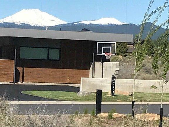 2nd image of 61618 Hosmer Lake Dr