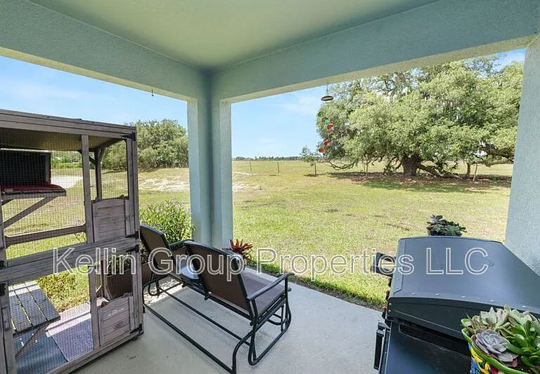 833 Ambleside Dr — Photo 32