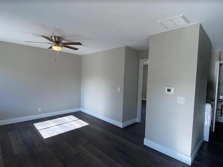 814 Easton St — Photo 10
