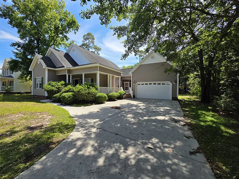 210 Chadwick Shores Dr — Photo 2