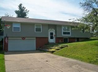 2911 Pleasant Dr NE, Lancaster, OH 43130