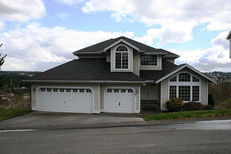 1st image of 121 67th Avenue Ct E
