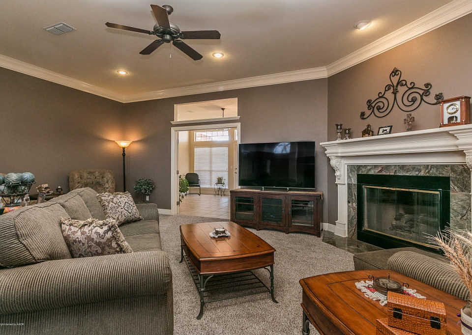 1st image of 8222 Paragon Dr