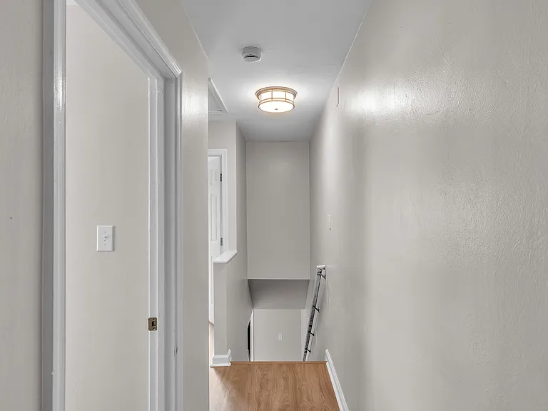 1108 Carver Ave — Photo 14