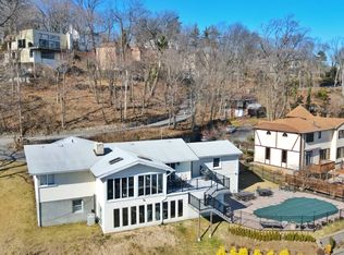 344 Douglas Rd, Staten Island, NY 10304