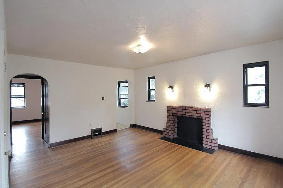 1 bed, 614 sqft, $900 — Photo 2