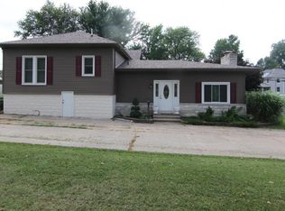 422 N Washington St, Du Quoin, IL 62832
