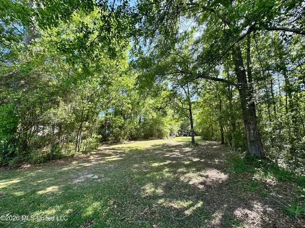 Dead River Rd, Gautier, MS 39553