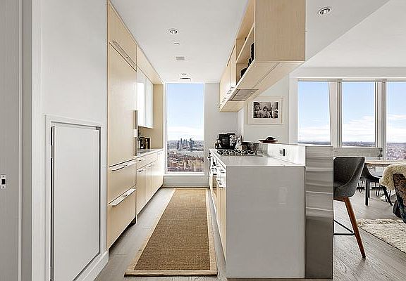 4th image of 252 South St #70F