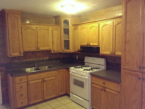 5th image of 4621 N 50th Ave