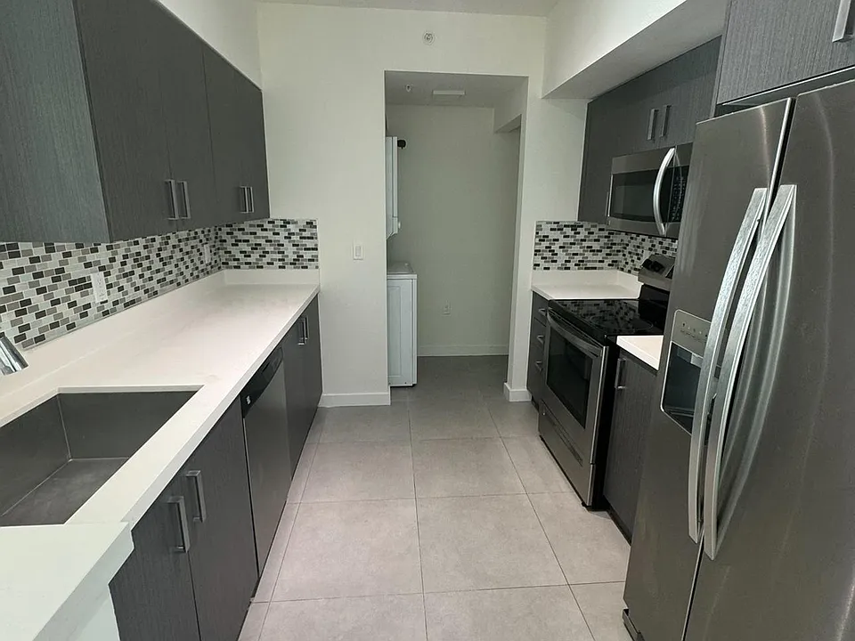 730 NW 2nd St #514