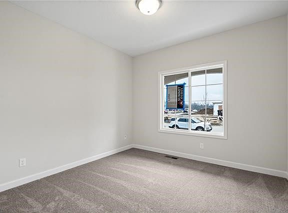 4th image of 118 Joshua Dr