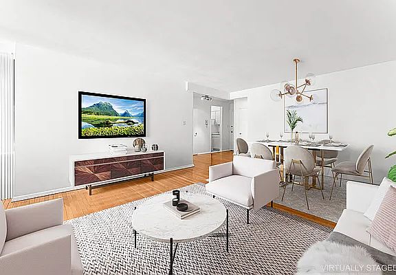 2nd image of 30 E 9th St APT 6II