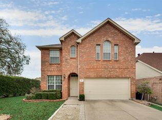 917 Dogwood Dr, Garland, TX 75040
