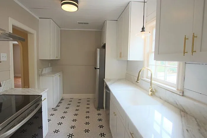 130 Rowland Pl #130 — Photo 10