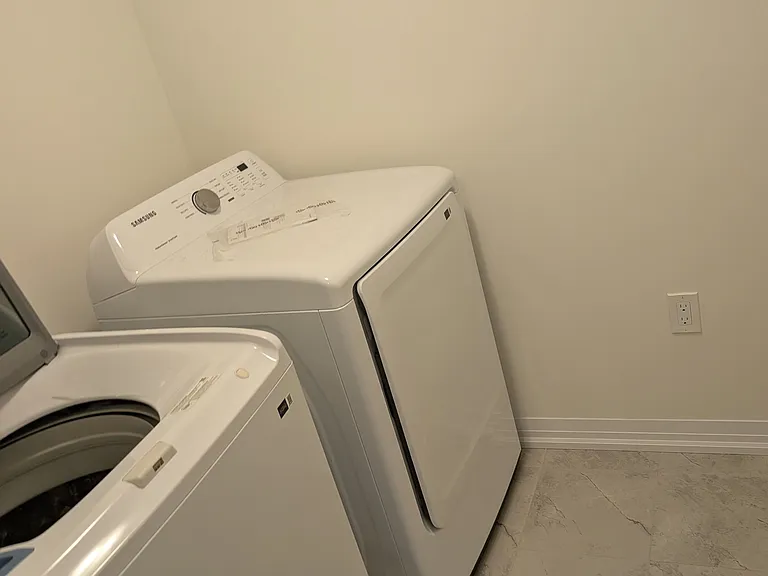 15 Blacklock St E #3 — Photo 16