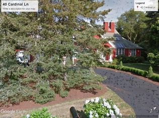 40 Cardinal Ln, East Greenwich, RI 02818