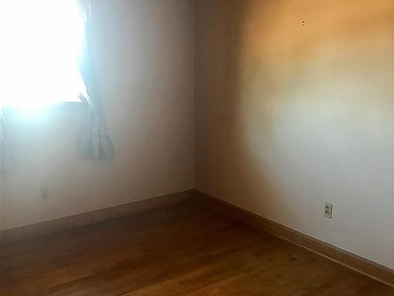 5th image of 1613 E Home Ave