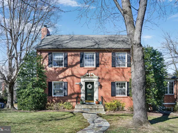 7300 Western Ave, Chevy Chase, MD 20815