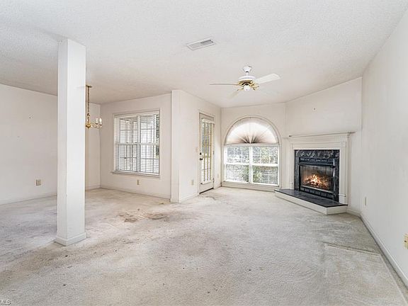 2nd image of 3624 Morris Farm Dr APT 1A