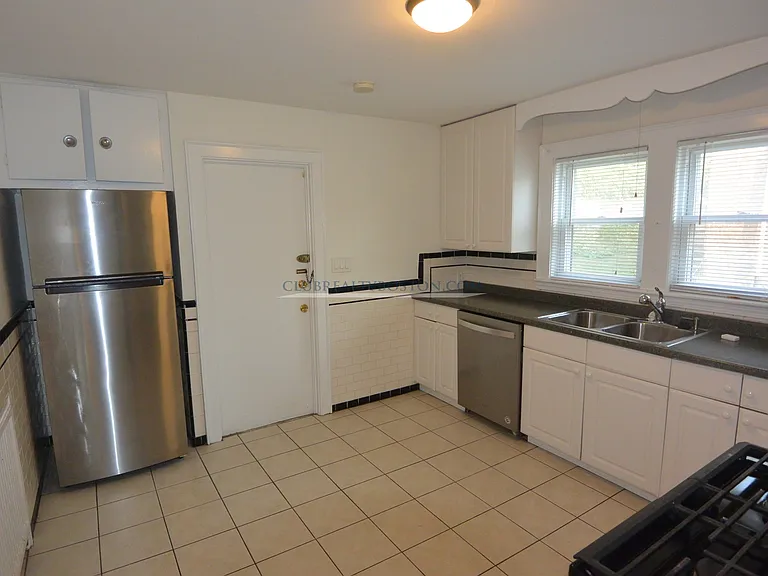 33 Wiltshire Rd #1A — Photo 7