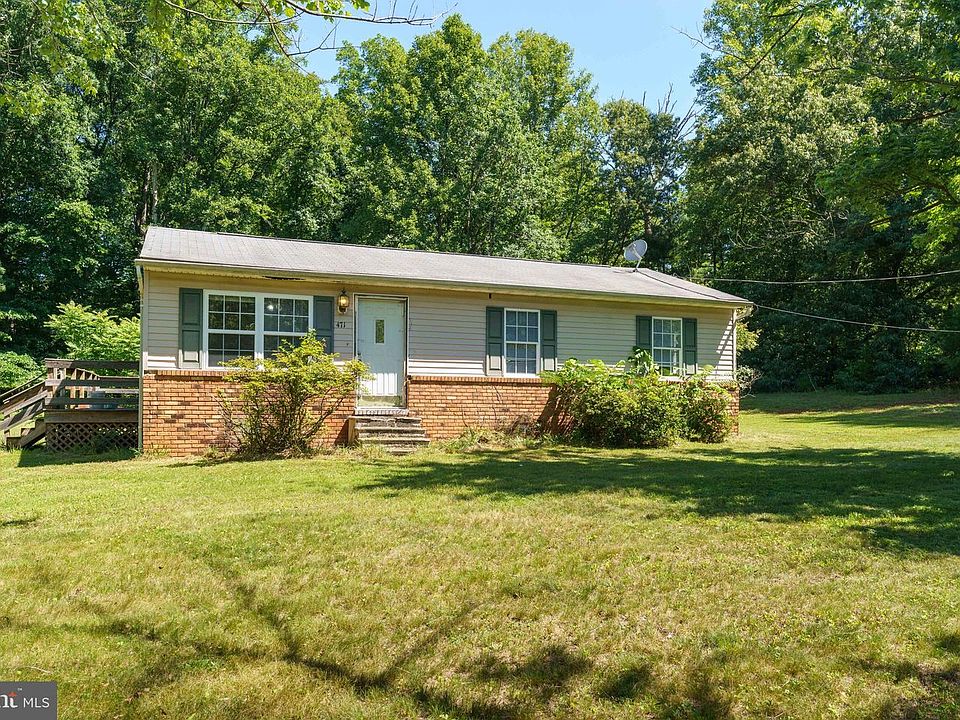1st image of 471 Tryme Rd
