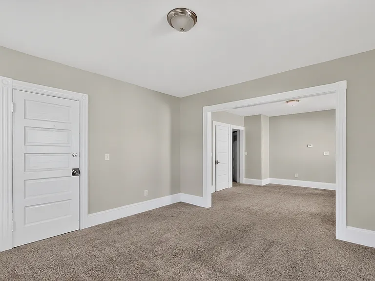187 185 County Streetunit #1 — Photo 10