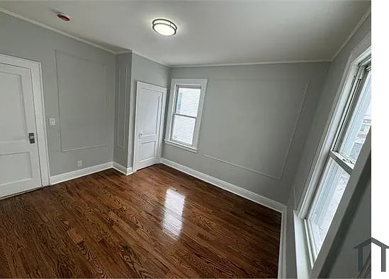 95 Melrose Ave #2L — Photo 5